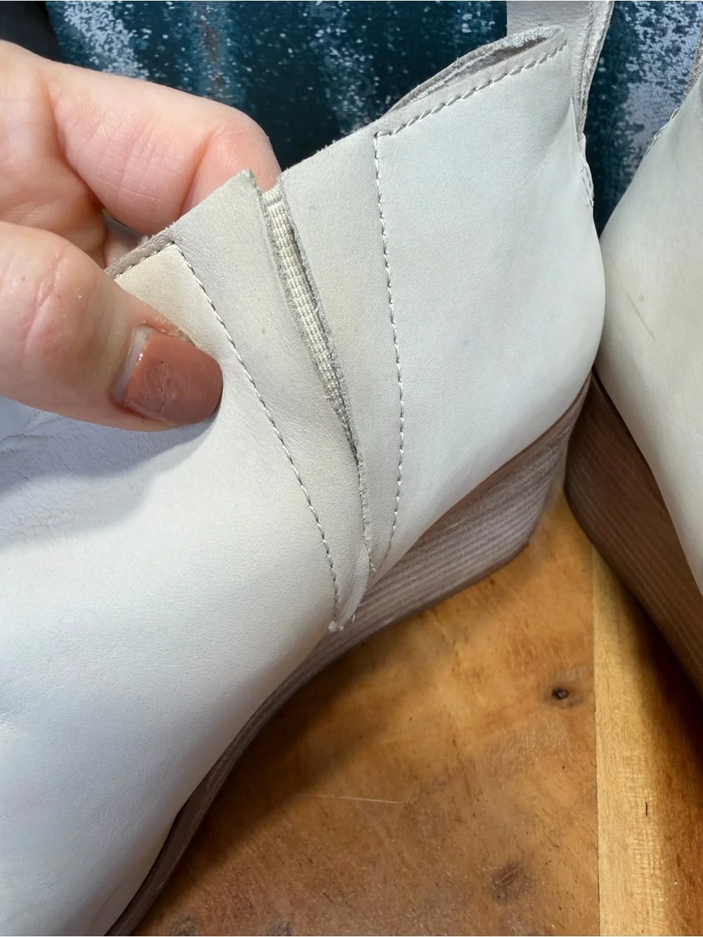 TOMS 2010s Classic Marta White Leather Wedge Booties Size 7